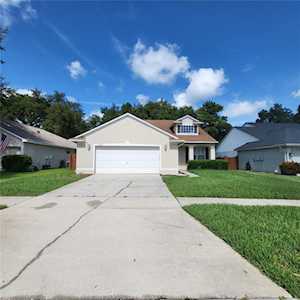 3057 Beaver Pond Trl Valrico, FL 33596