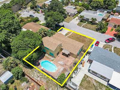 1745 N 12th Court Lake Worth Beach, FL 33460