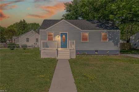 405 Craven St Hampton, VA 23661