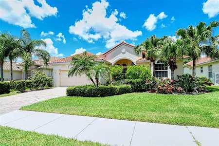 4042 65th PLACE E Sarasota, FL 34243