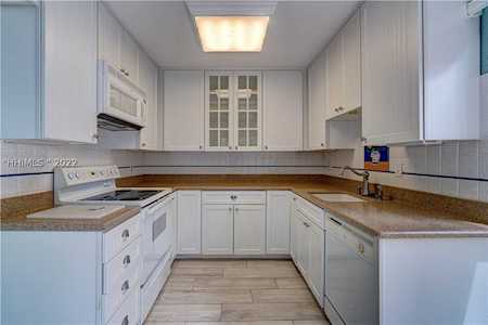 90 Gloucester Rd #201 Hilton Head Island, SC 29928