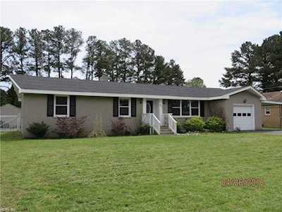 4012 Sunkist Rd Chesapeake, VA 23321