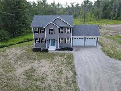 90 Royalston Road North Winchendon, MA 01475