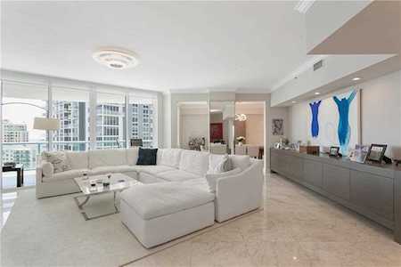 333 Las Olas Way #3505 Fort Lauderdale, FL 33301