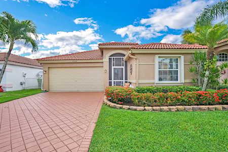 3742 Pelican Bay Court Wellington, FL 33414