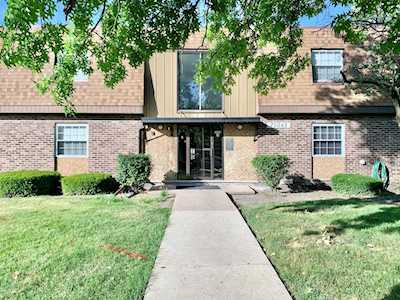 7S065 Suffield Ct #209F Westmont, IL 60559