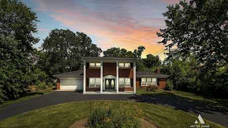 621 N Wilke Rd Arlington Heights, IL 60005