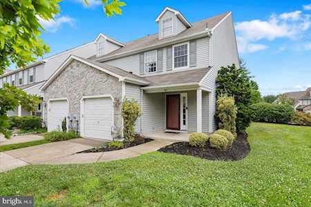 107 Lamplighter Marlton, NJ 08053