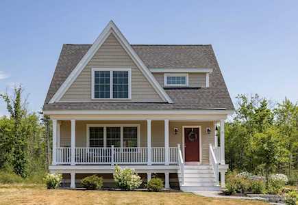 31 Huntington Way Kittery, ME 03904
