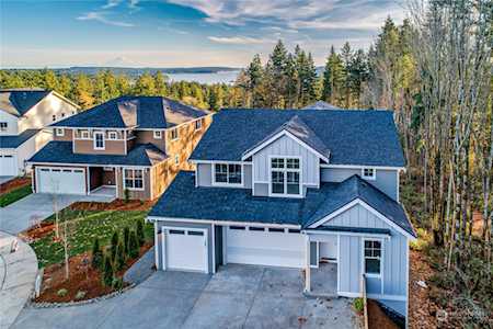 1776 NE Crystal View Ct Poulsbo, WA 98370