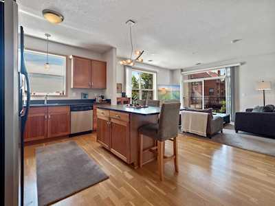 301 Oak Grove Street #402 Minneapolis, MN 55403