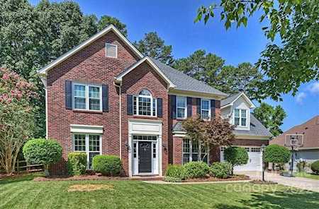 1506 Ivy Bluff Way Matthews, NC 28105