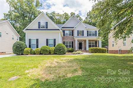 124 Pink Orchard Dr Mooresville, NC 28115
