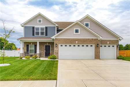1900 Doncaster Dr Avon, IN 46123