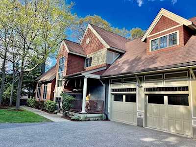 20 Hamlet St #20 Newton, MA 02459