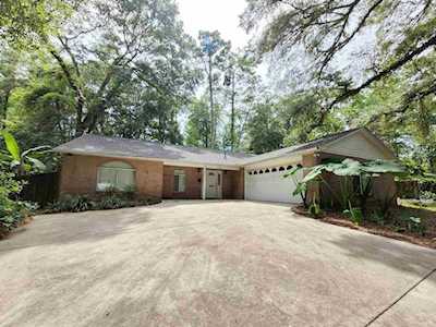 2110 High Rd Tallahassee, FL 32304