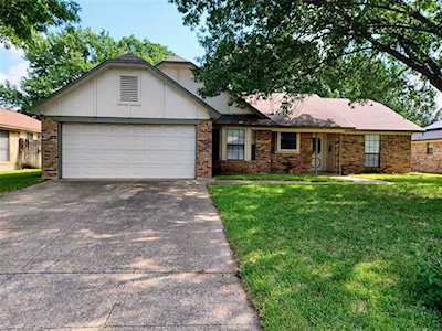 3917 Spoonwood Lane Fort Worth, TX 76137