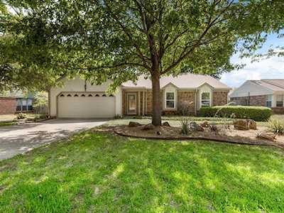 608 Winter Wood Drive Grapevine, TX 76051