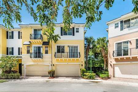 661 NW 38th Circle Boca Raton, FL 33431
