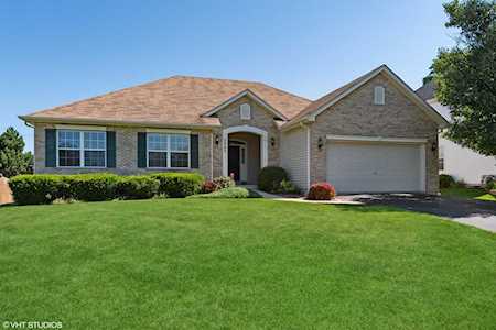 2062 James Leigh Dr Aurora, IL 60504