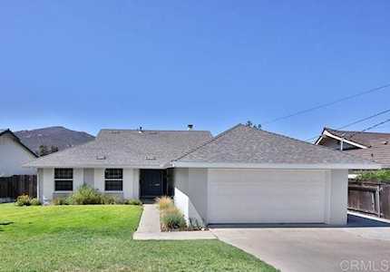 7936 Lake Cayuga Drive San Diego, CA 92119