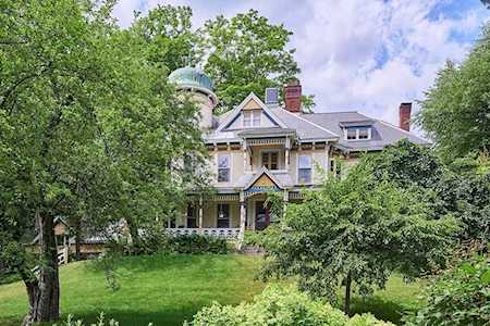 56-60 Crescent Street Northampton, MA 01060