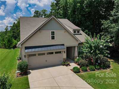 400 Brier Knob Dr Fort Mill, SC 29715
