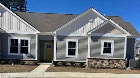 1400 Acadian Dr #B Suffolk, VA 23434