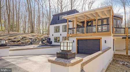 138 Holly Ln Pilesgrove, NJ 08098