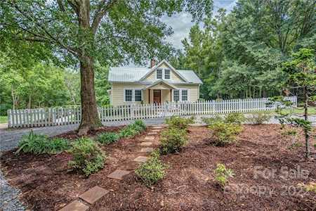 2433 Puetts Chapel Rd Bessemer City, NC 28016