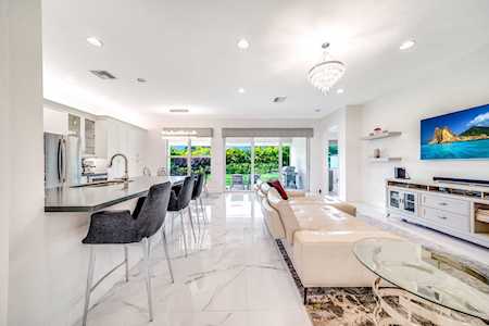 7855 Wildflower Shores Drive Delray Beach, FL 33446