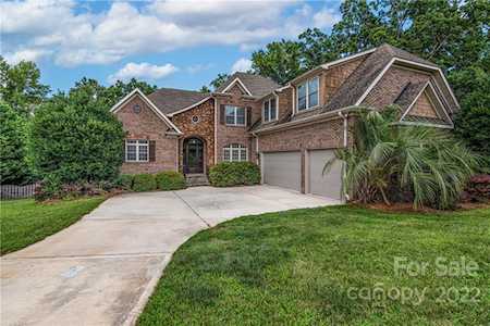 4053 Flagstone Dr Lancaster, SC 29720