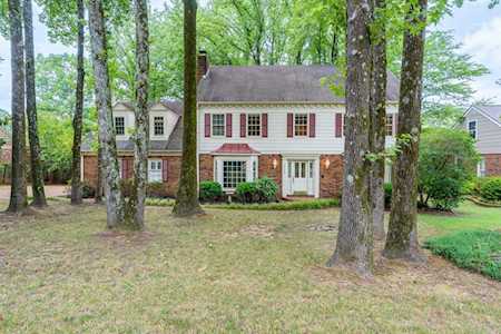 2135 Wickersham Ln Germantown, TN 38139