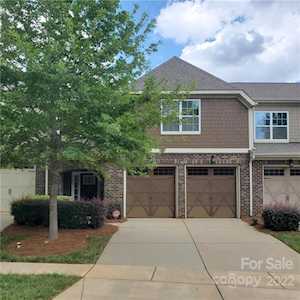 8410 Loxton Circle Charlotte, NC 28214