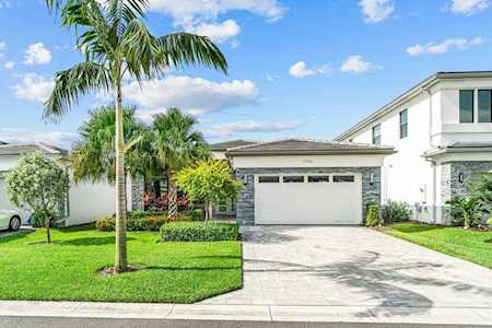17583 Rainstream Road Boca Raton, FL 33496