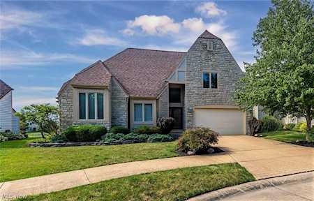 4254 Vilamoura Dr Avon, OH 44011