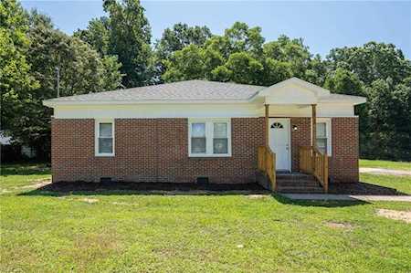132 Menchville Rd Newport News, VA 23602