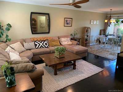 10256 Caminito Agadir San Diego, CA 92131