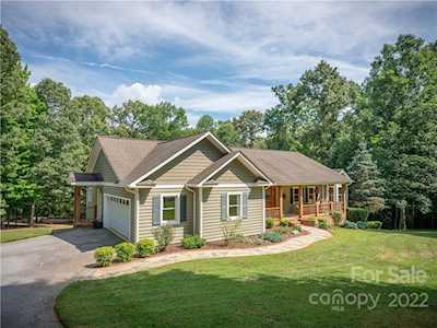 15 Alexander Crest Dr Fairview, NC 28730