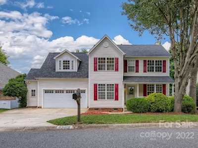 8609 New Oak Ln Huntersville, NC 28078