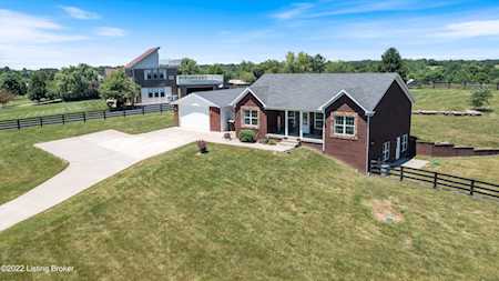 271 Stephanie Ave Taylorsville, KY 40071