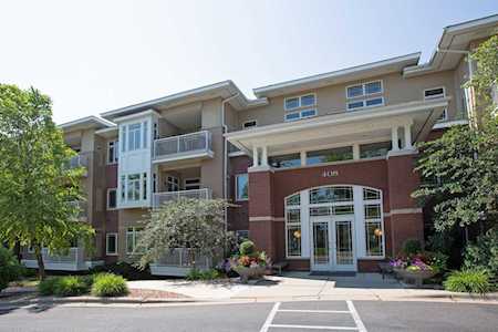408 Parkers Lake Road #102 Minnetonka, MN 55391