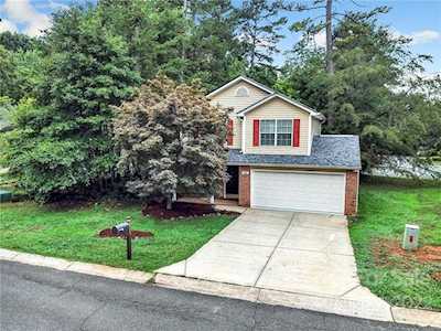 206 Forest Oaks Dr Lake Wylie, SC 29710