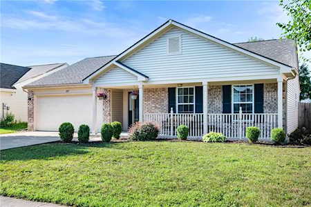 1137 Sunkiss Ct Franklin, IN 46131