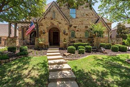 9040 Charles Street Lantana, TX 76226