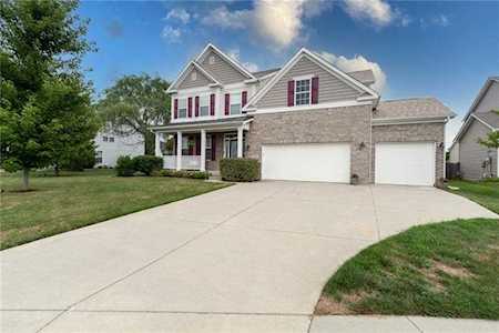 6094 Eagles Nest Blvd Zionsville, IN 46077