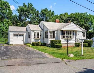 7 Brookway Drive Shrewsbury, MA 01545