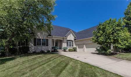 16516 Brookhollow Dr Westfield, IN 46062