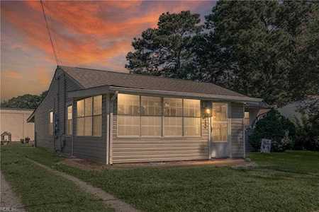 912 Bounds Ave Chesapeake, VA 23323