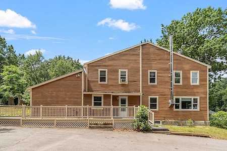 24 Moore St Chelmsford, MA 01824